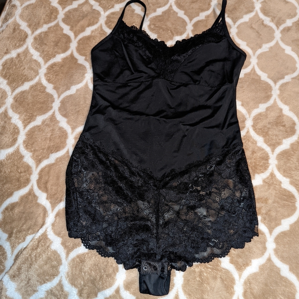 Skweez Couture Black Lace Microfiber Shaper Bodysuit  Size L